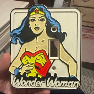 Vintage Glow In The Dark Wonder Woman light switch plate cover 1976